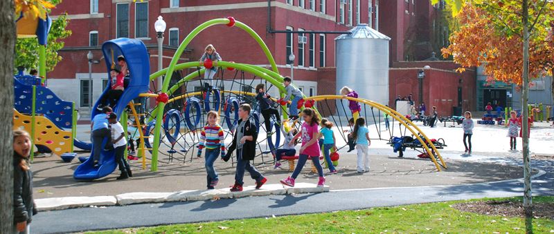 Goethe Elementary School: 21st Century Sustainable Schoolyard