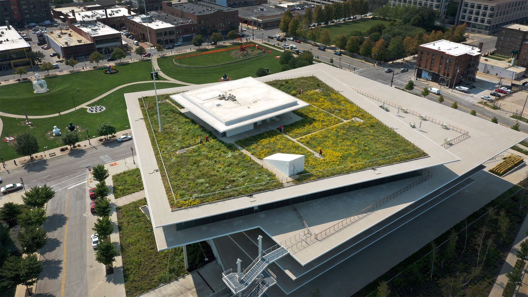  Krause Gateway Center 6th Floor Prairie Green Roof 2022