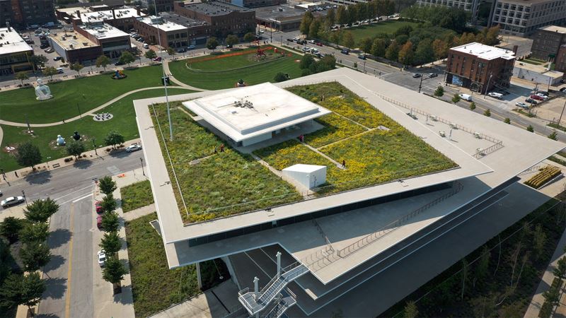  Krause Gateway Center 6th Floor Prairie Green Roof 2022