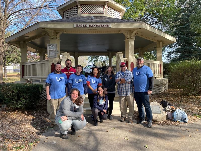 Des Moines Office Volunteers for Uplift Urbandale